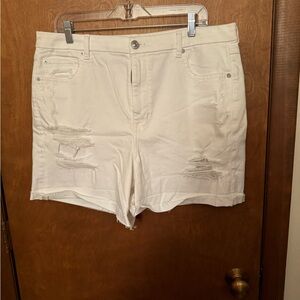 American Eagle ripped shorts